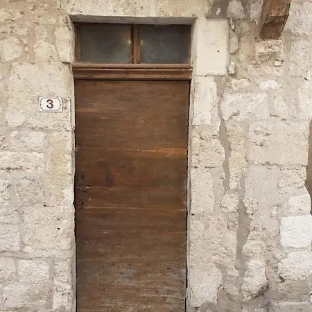 L'Edredon De Josephine Apartment Montcuq Exterior photo
